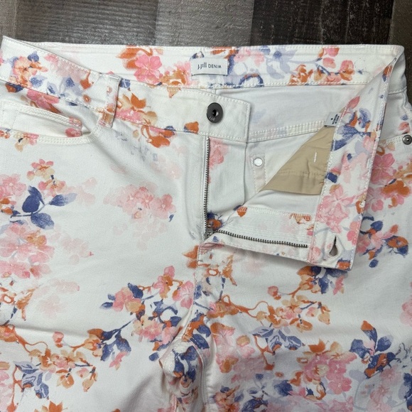 J. Jill White and Pink Denim Shorts size 8 - Picture 4 of 11